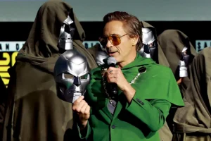 robert downey jr comic con2 72525 f4fcd4d2c11e4ae8a399a133ca3b8f34