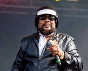 victor willis perform